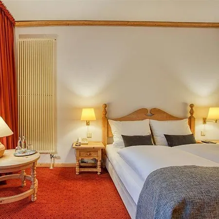 ホテル Stadt ギュータースロー