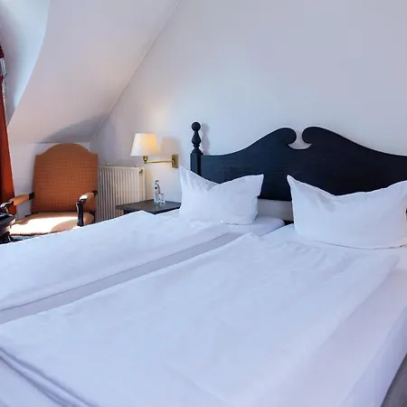 Hotel Stadt 3*