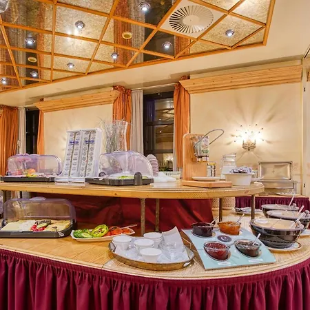 ホテル Stadt ギュータースロー