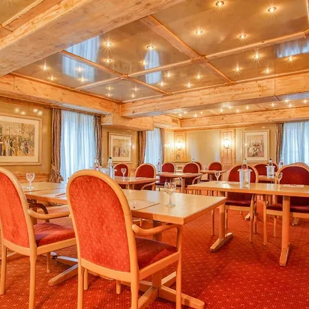 ホテル Stadt ギュータースロー