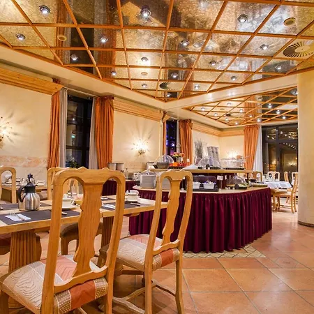 Stadt Hotel 3*