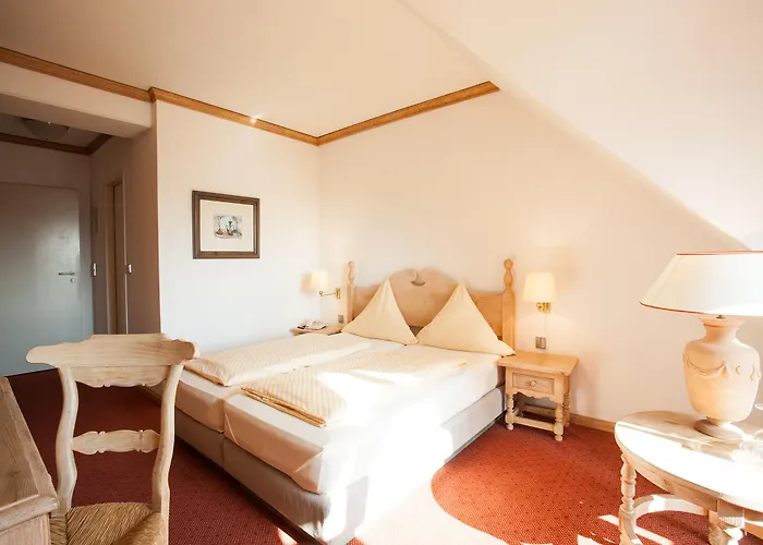 Stadt 酒店 居特斯洛