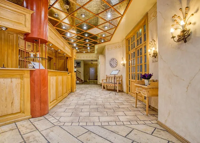 Stadt 酒店 居特斯洛